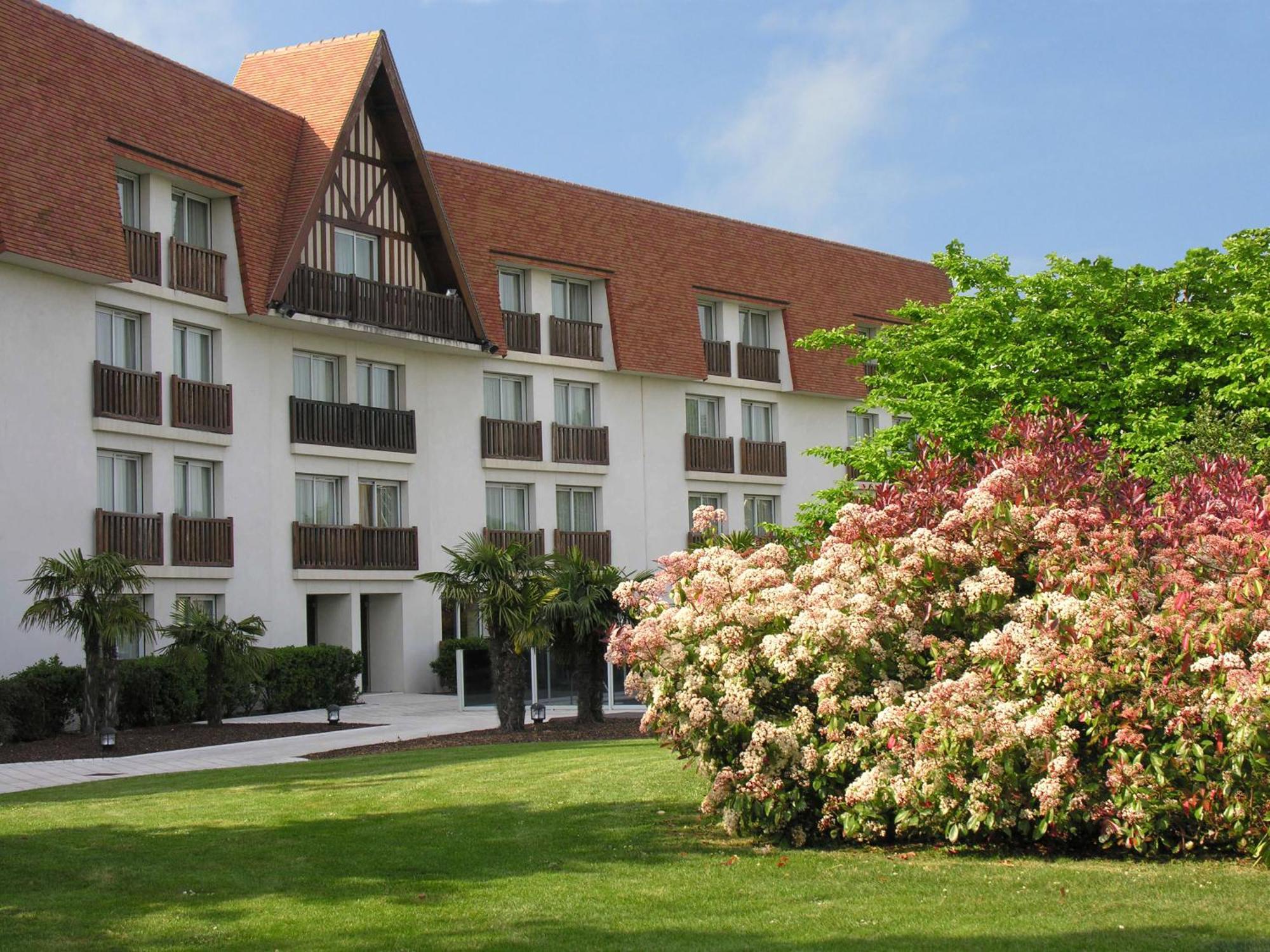 Amiraute Hotel Golf Deauville Touques Exterior photo